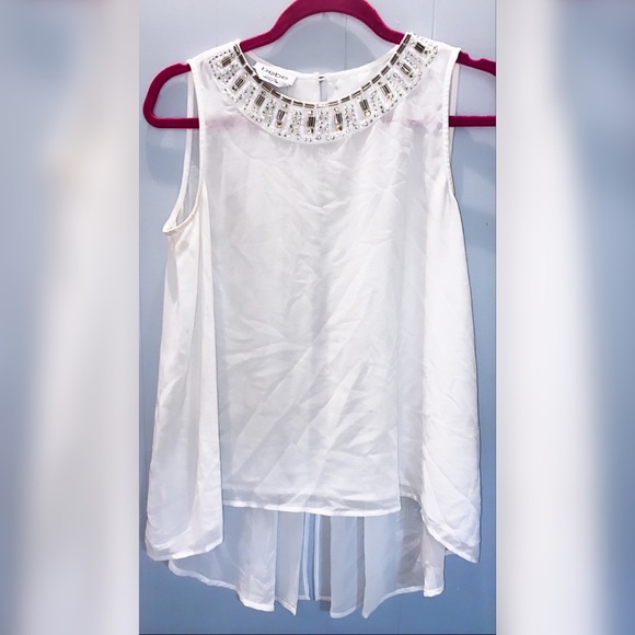 Bebe White Sleeveless Blouse - Picture 1 of 3